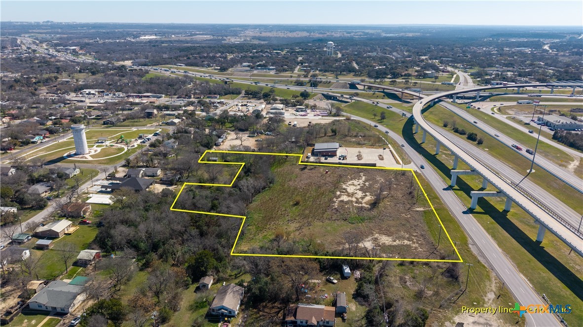 main property photo 4