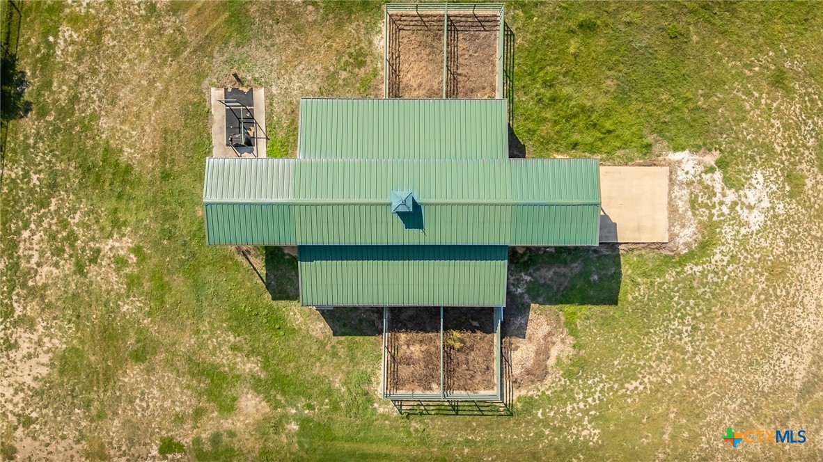 main property photo 45