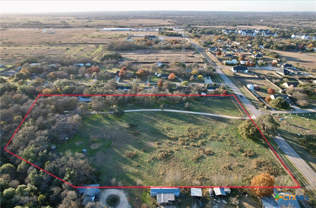 main property photo 6