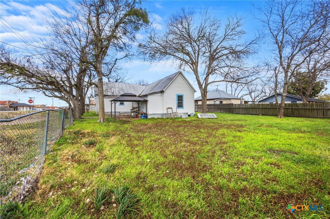 main property photo 25