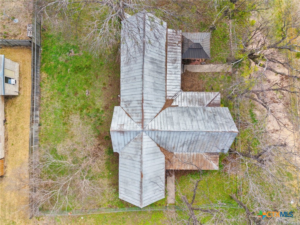 main property photo 31