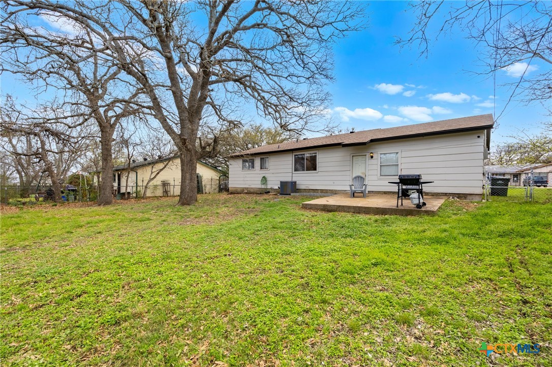 main property photo 13