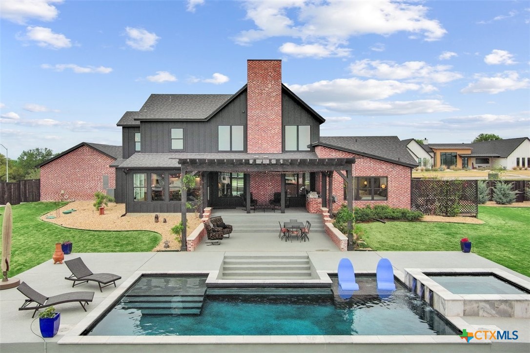 main property photo 31