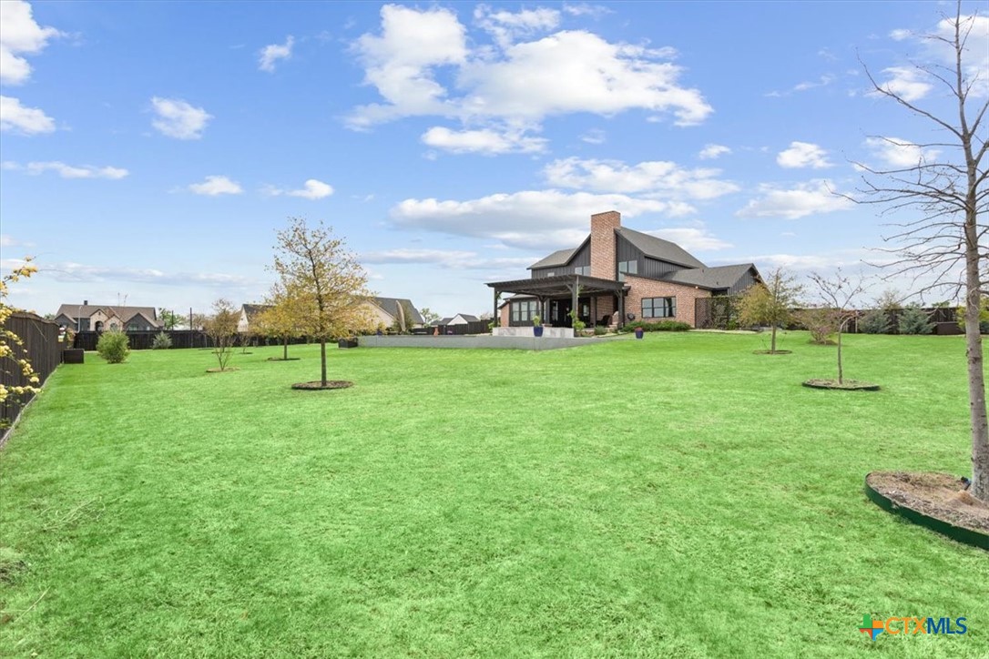 main property photo 35