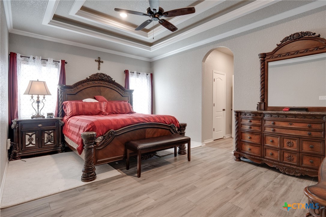 main property photo 13