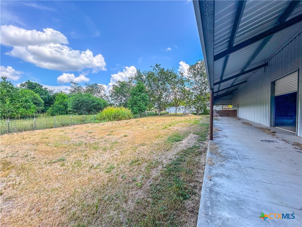 main property photo 10