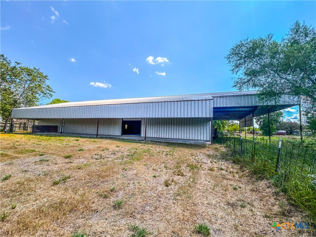 main property photo 11