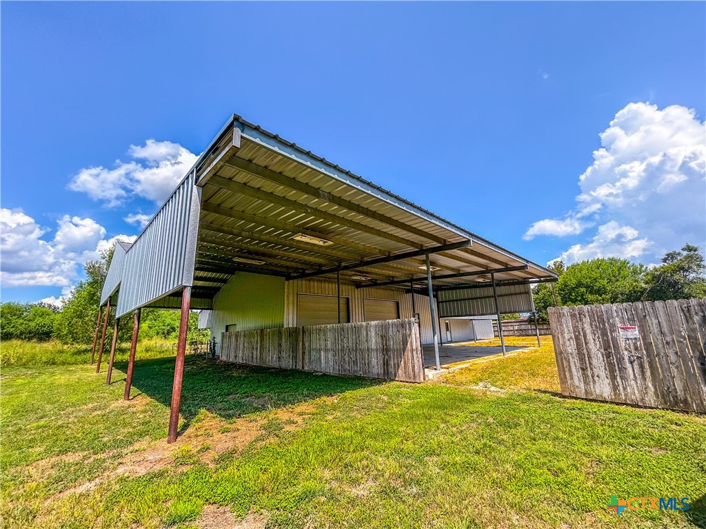 main property photo 35