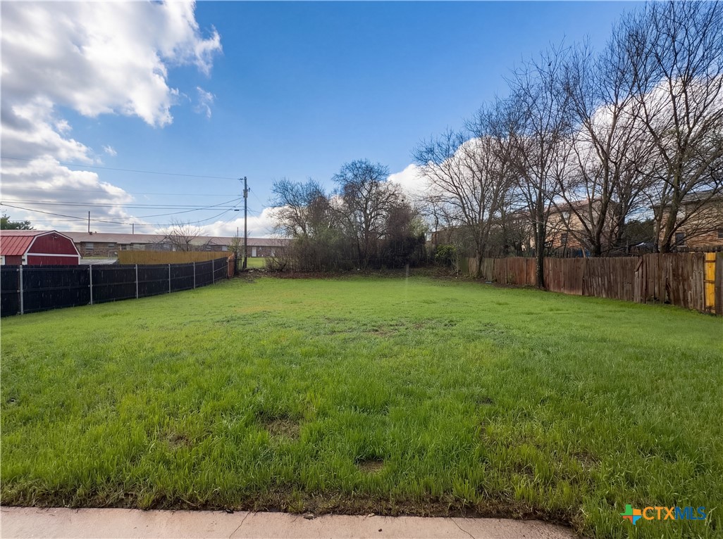 main property photo 15