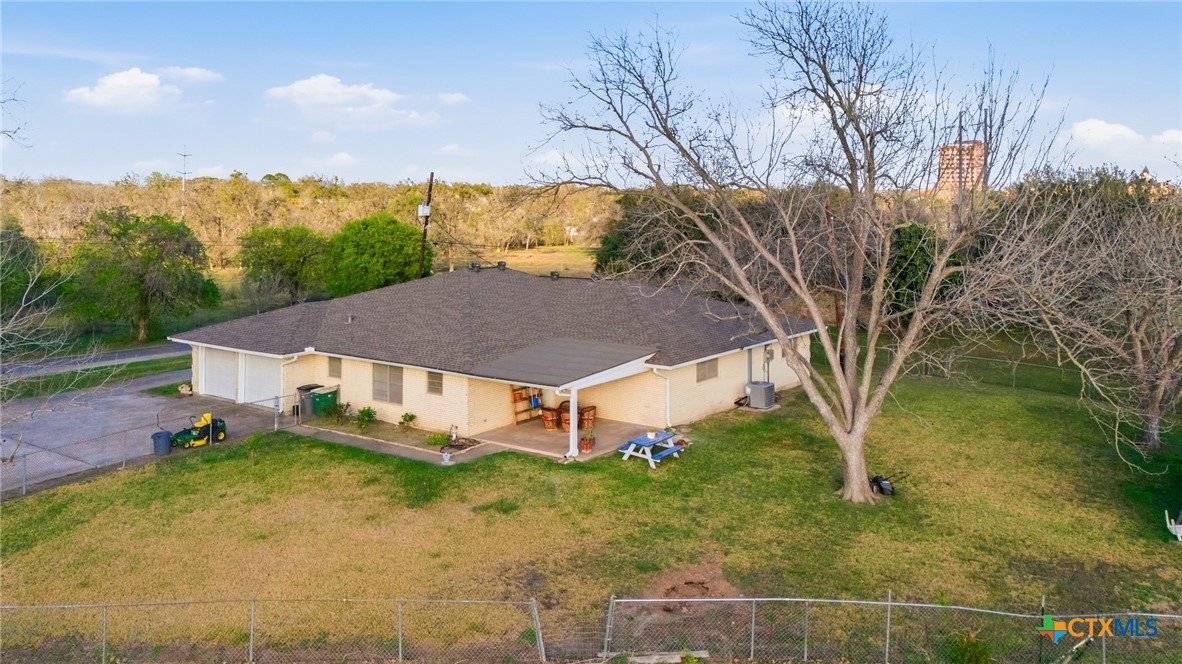main property photo 37
