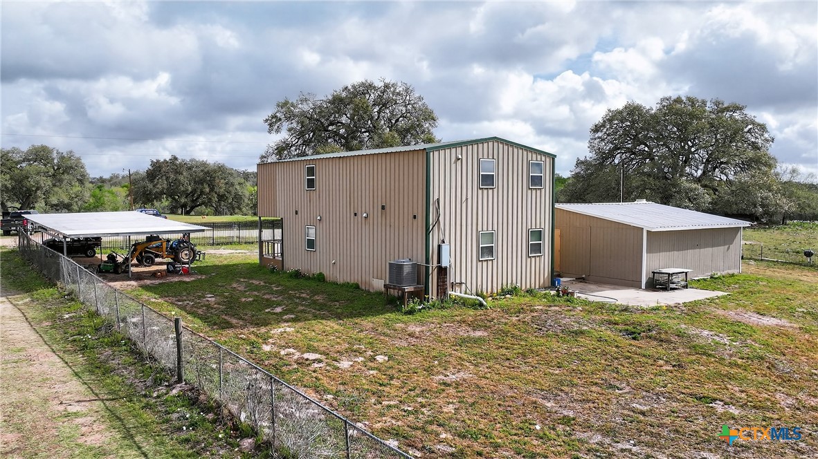 main property photo 5
