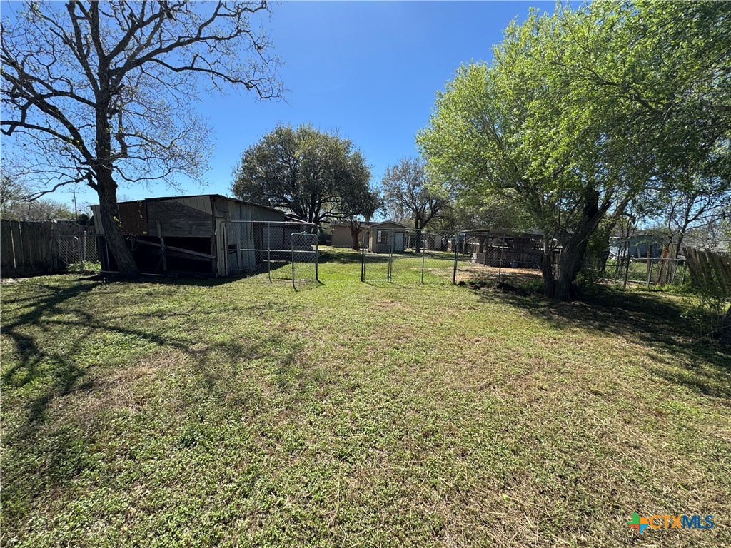 main property photo 12