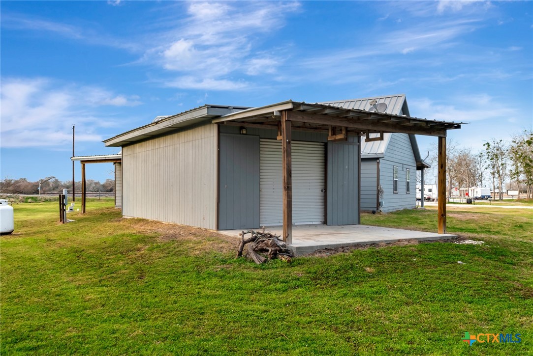 main property photo 18