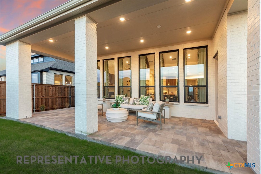 main property photo 13
