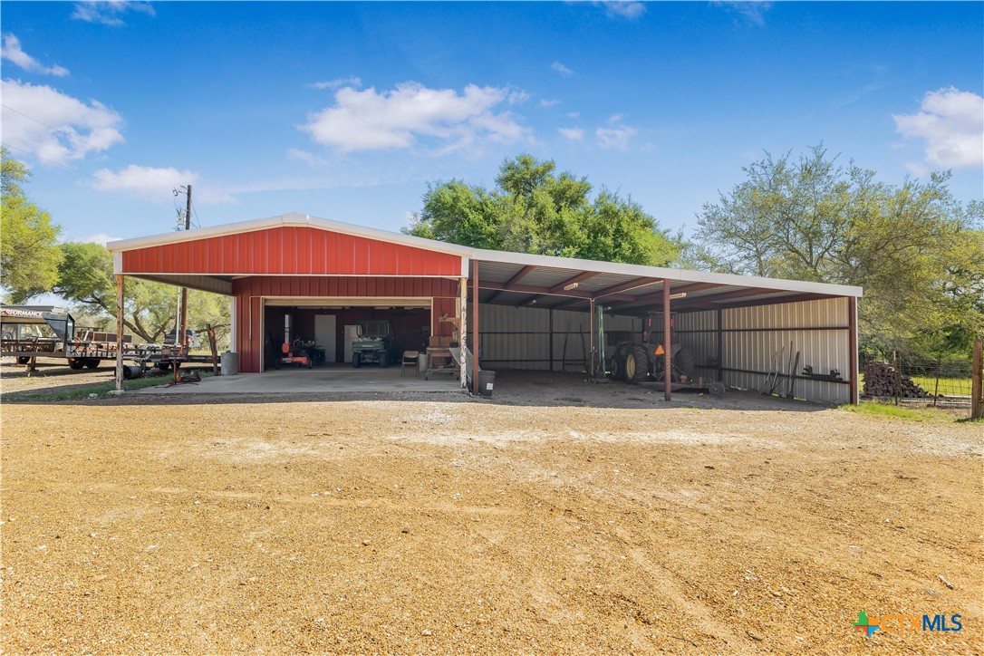 main property photo 14