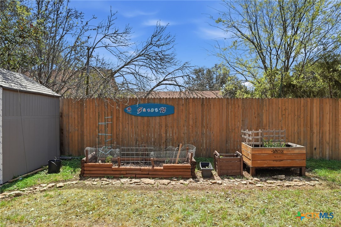 main property photo 39