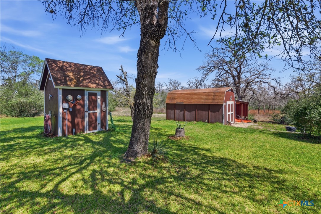main property photo 8