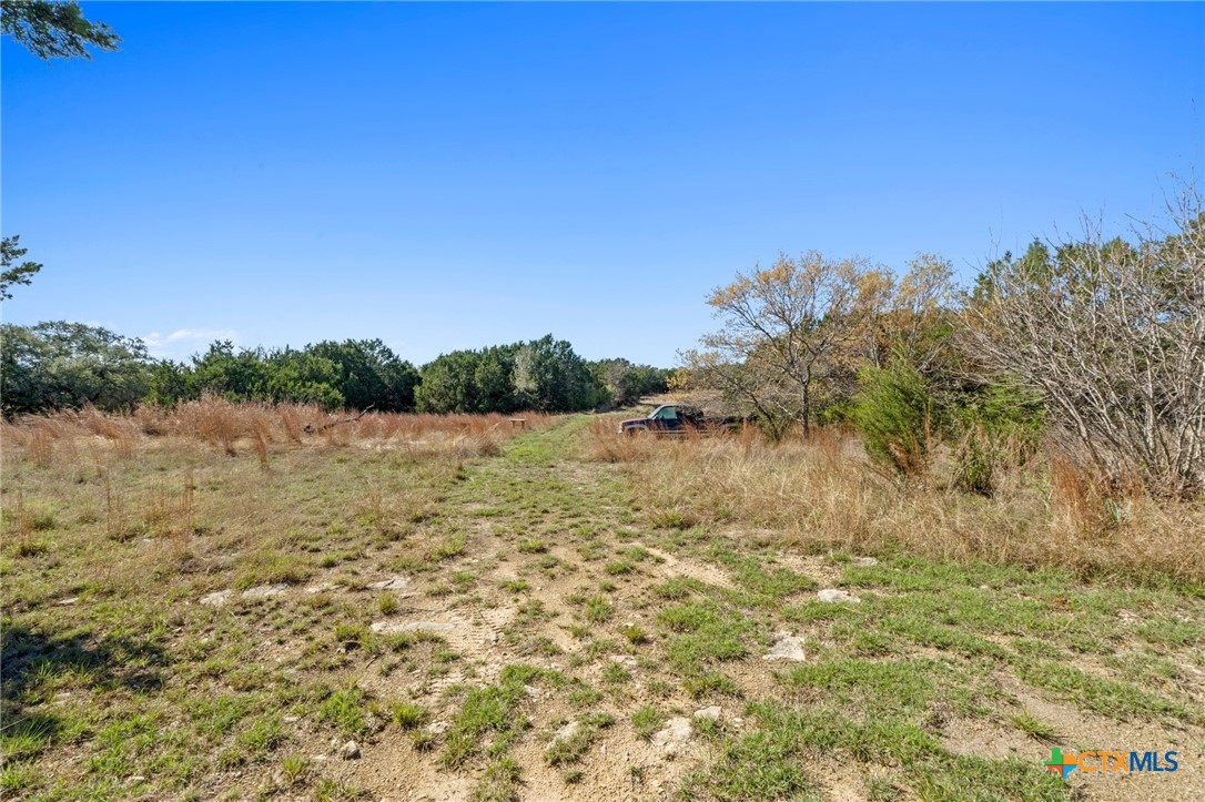 main property photo 28