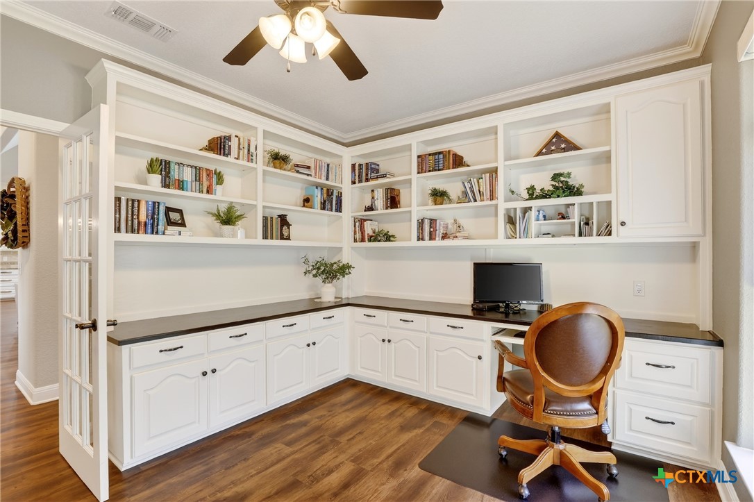 main property photo 19
