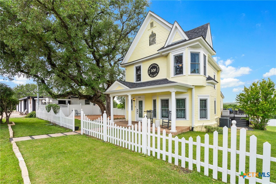 main property photo 1