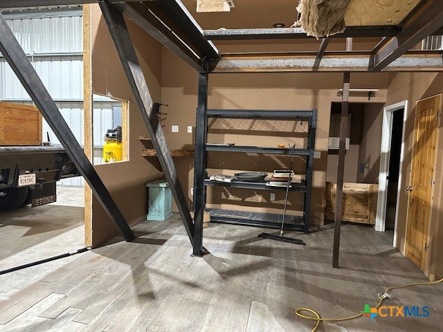 main property photo 31