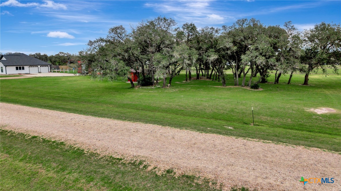main property photo 40