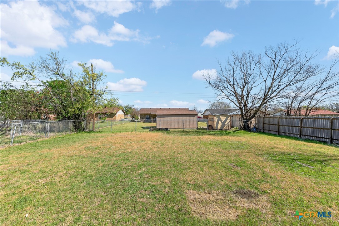 main property photo 30