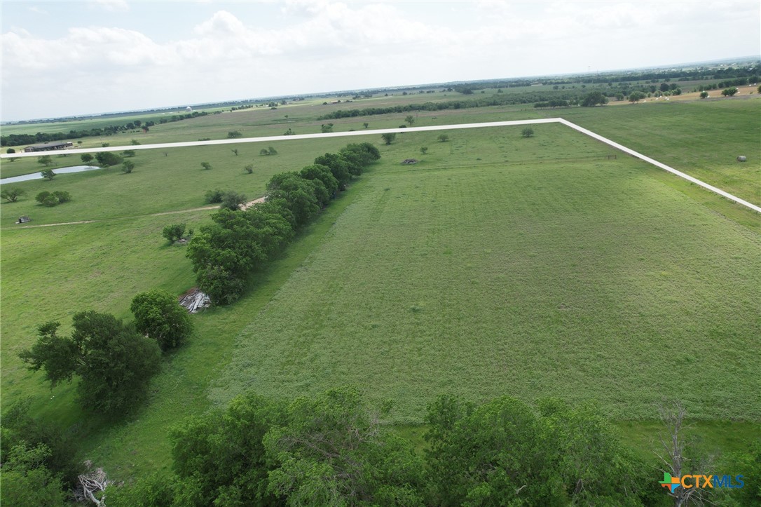 main property photo 10