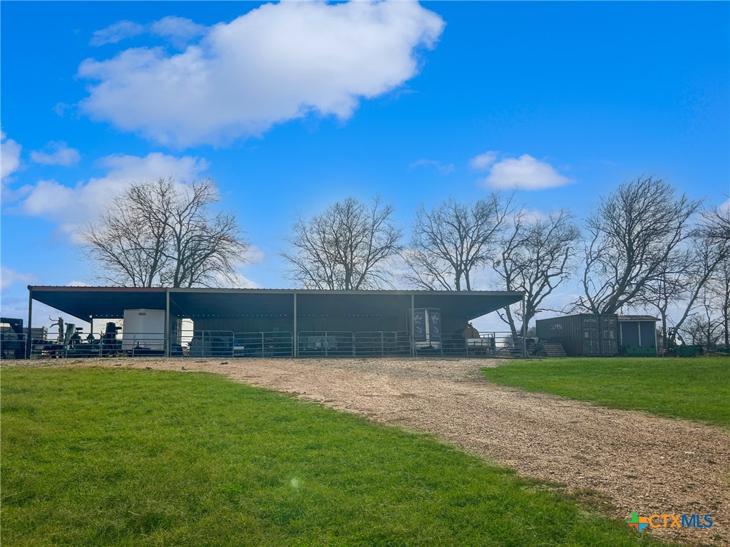 main property photo 11