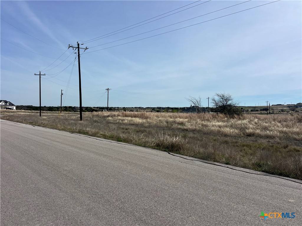 main property photo 8