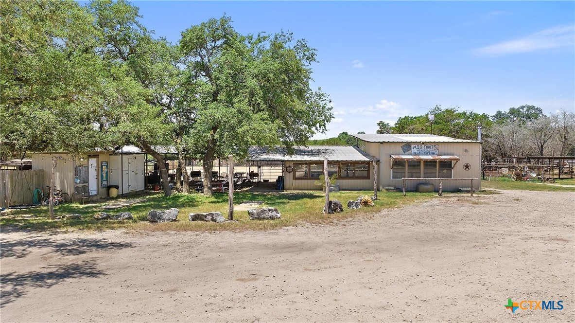 main property photo 11