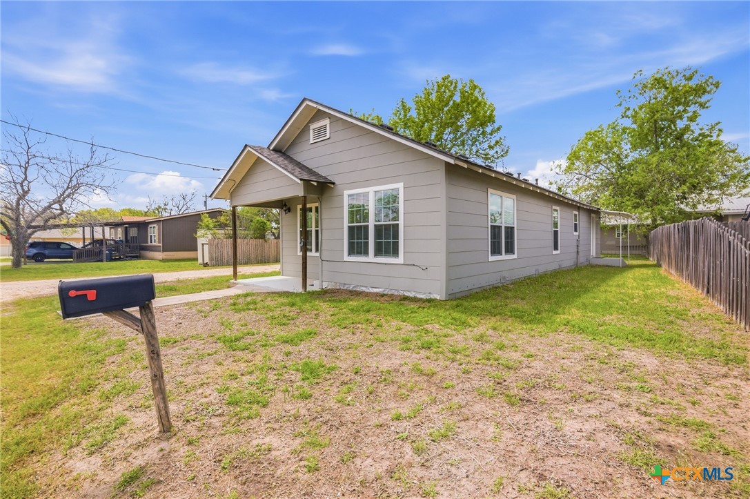 main property photo 3