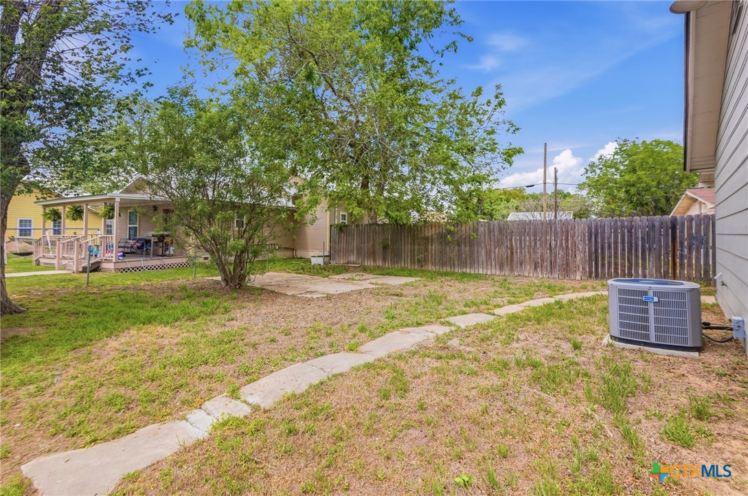main property photo 9