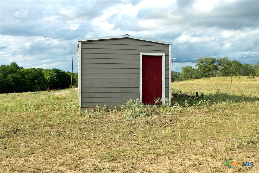 main property photo 9