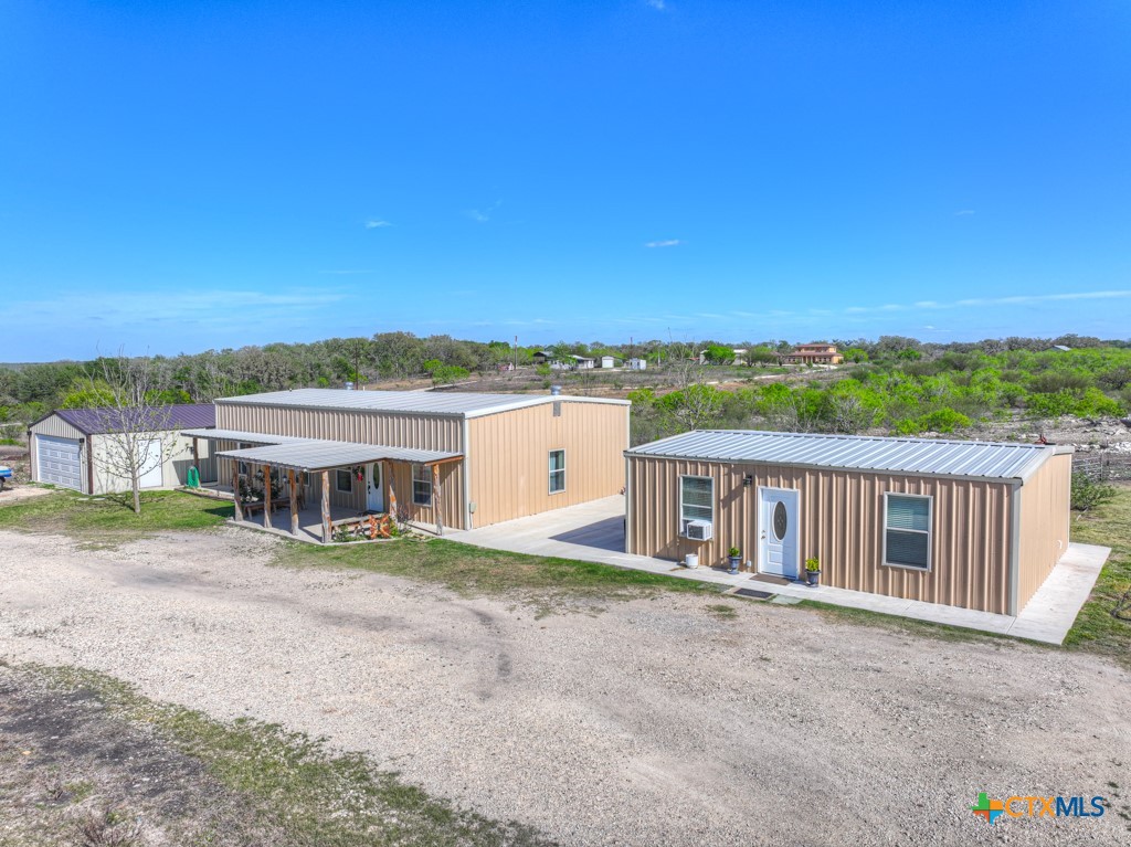 main property photo 6