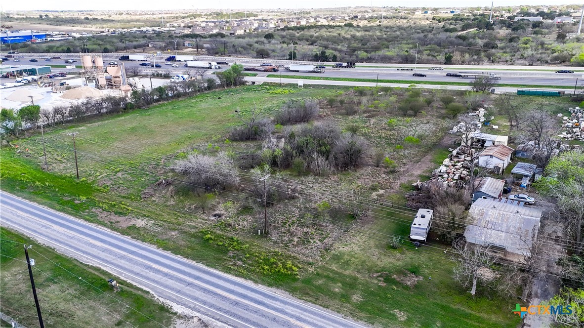 main property photo 30