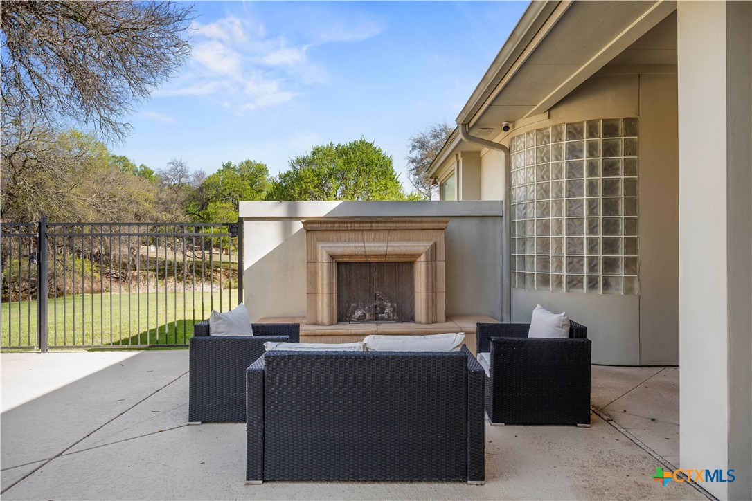 main property photo 41