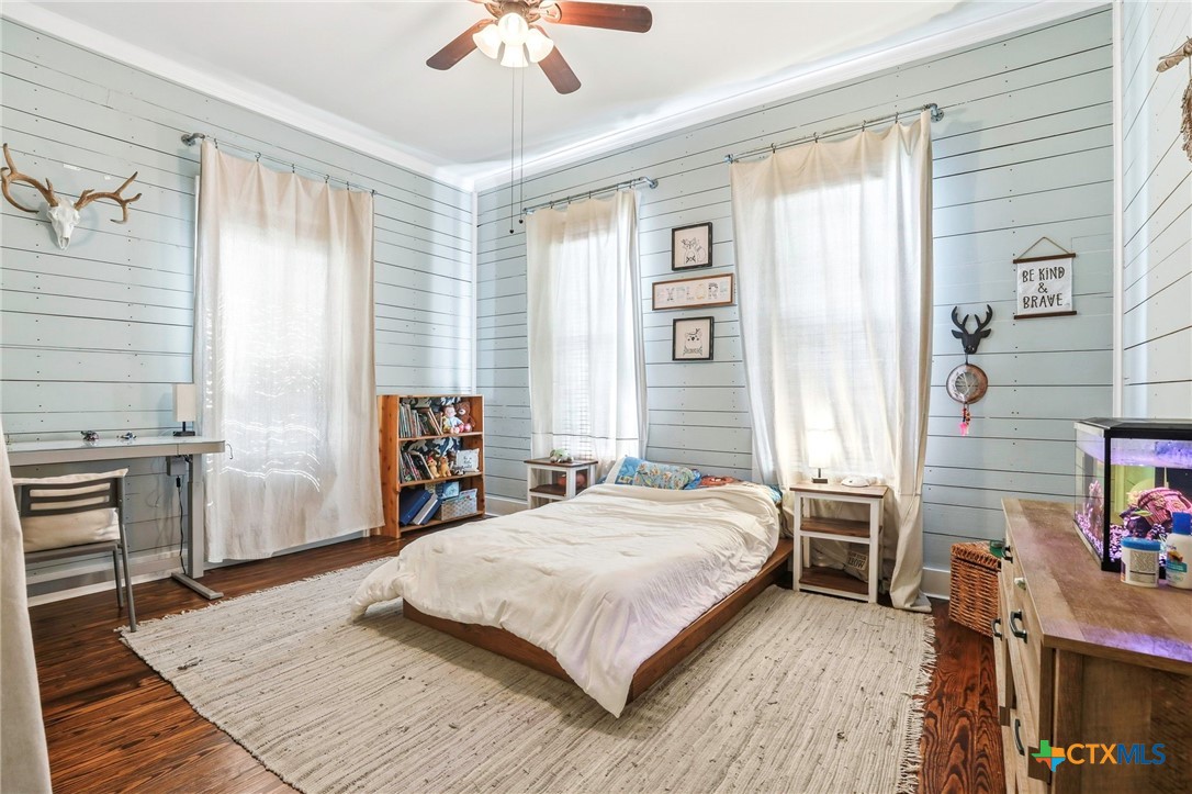 main property photo 17