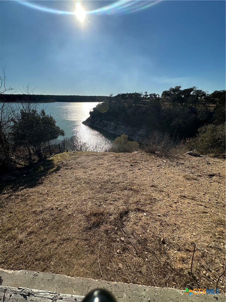 main property photo 13