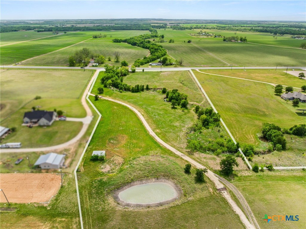 main property photo 11