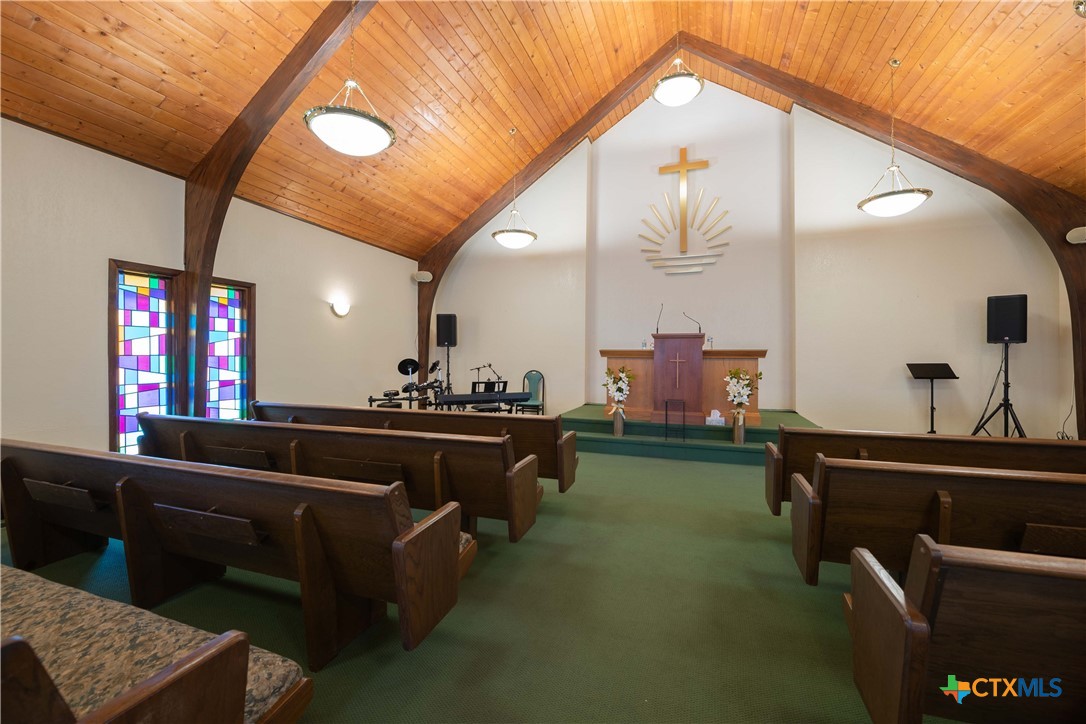 main property photo 10