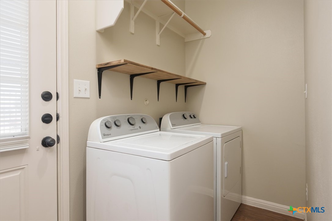 main property photo 10