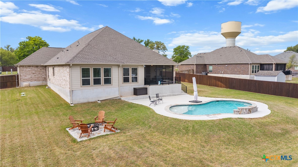 main property photo 39