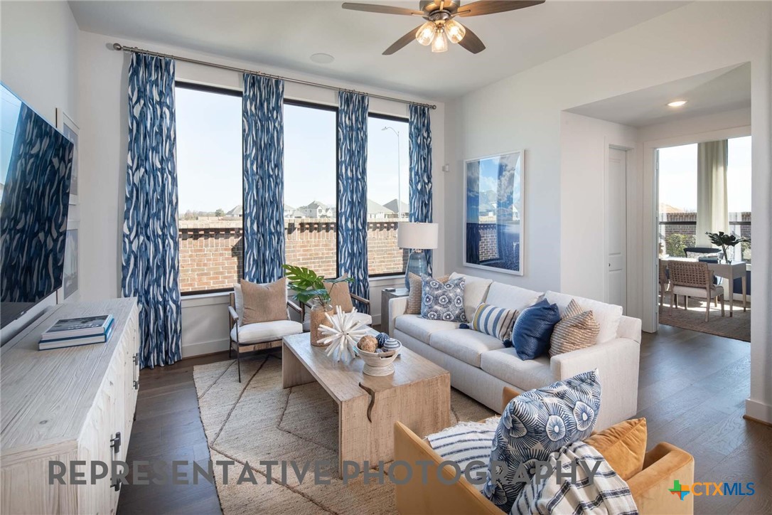 main property photo 4