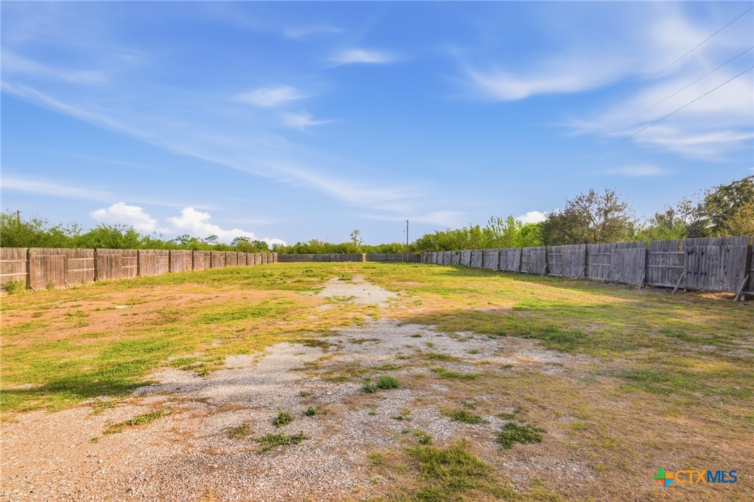 main property photo 16