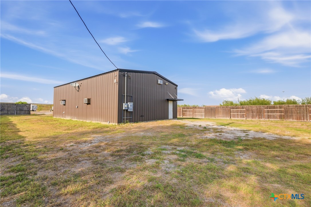 main property photo 22