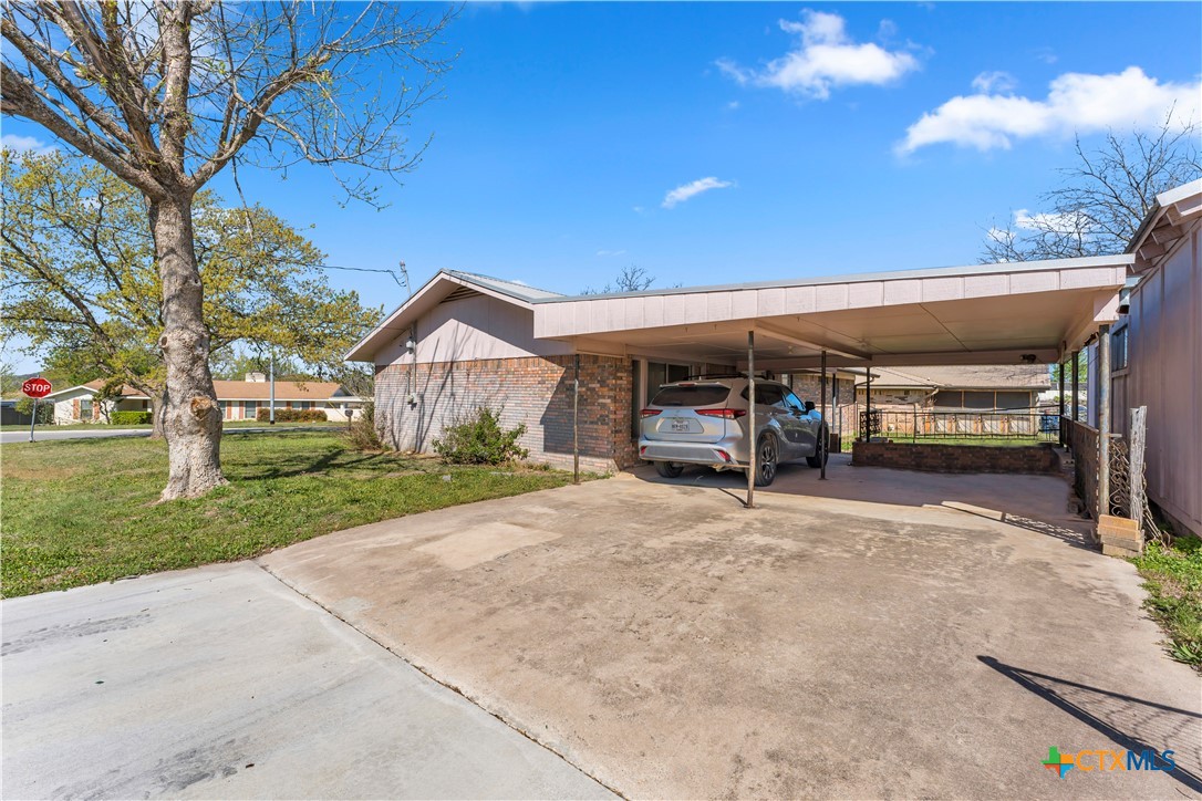 main property photo 32