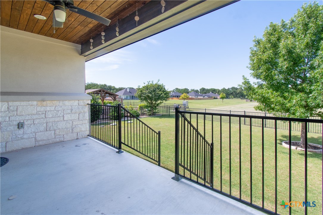 main property photo 27