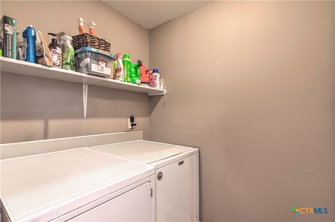 main property photo 19