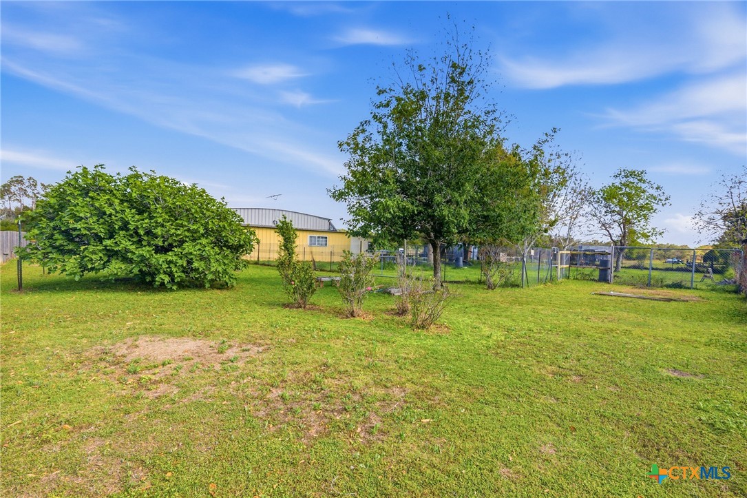 main property photo 10